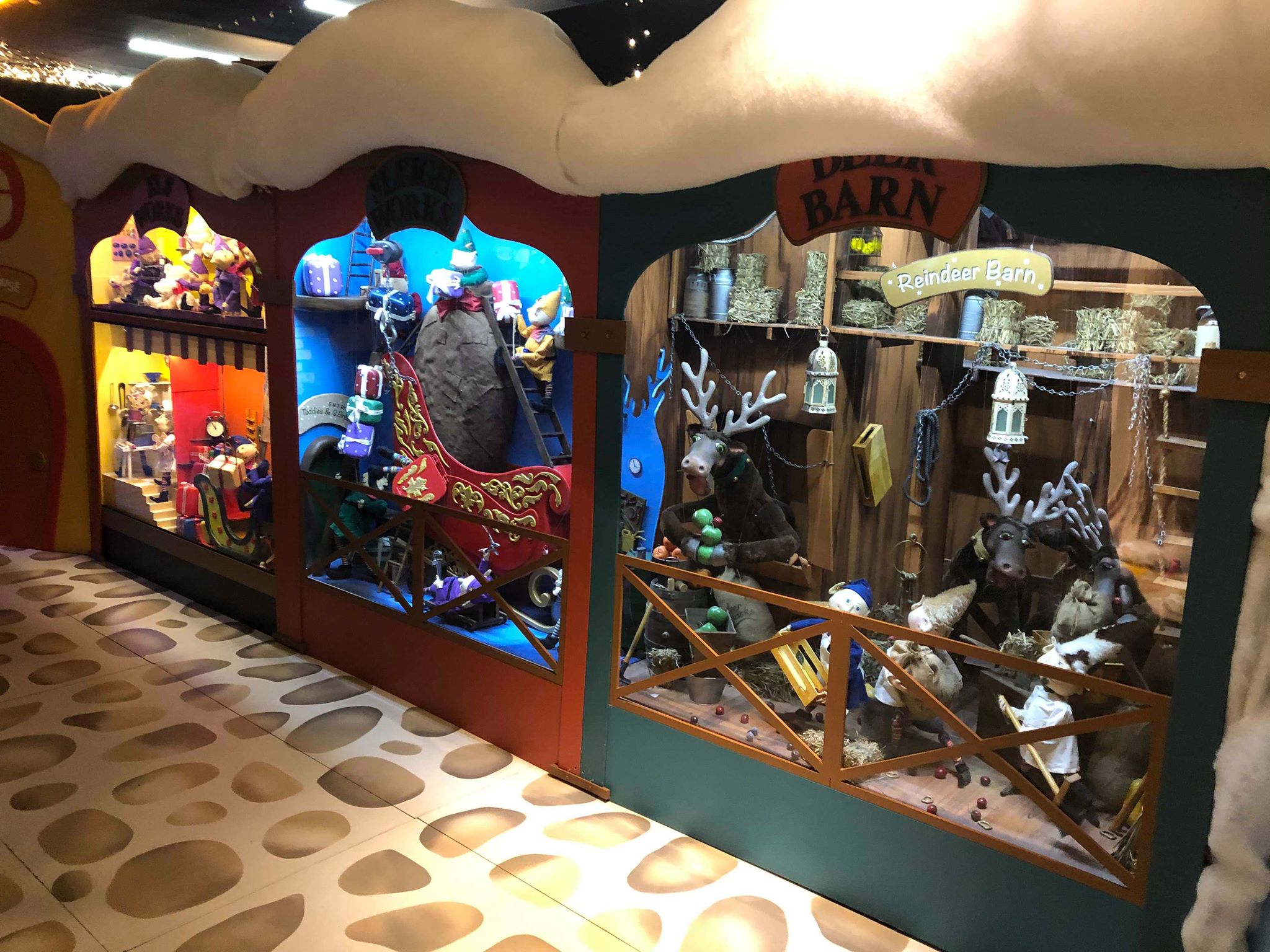 Adelaide Magic Cave | David Jones Adelaide Central Plaza, Rundle Mall