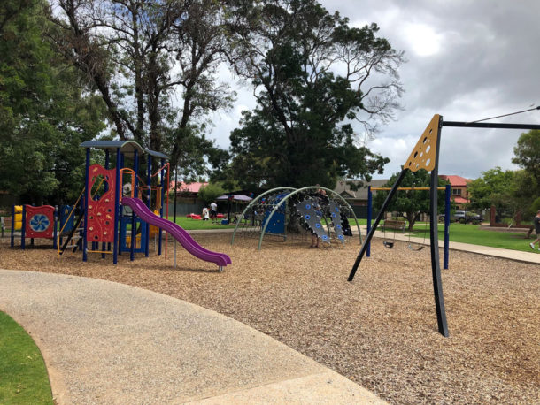 Kids in Adelaide|Play|Old Gum Tree Playground