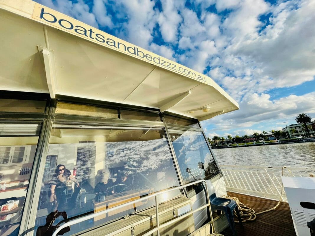 Boats and Bedzzz Villa & Houseboat Accommodation, Murray River