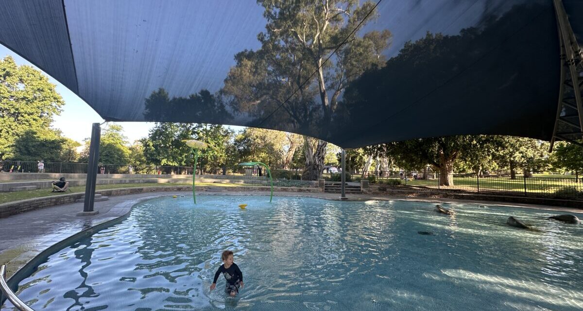 Tusmore Park Wading Pool