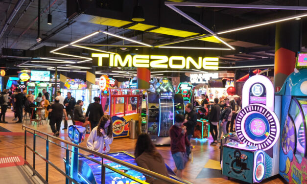 Timezone and Zone Bowling, Adelaide