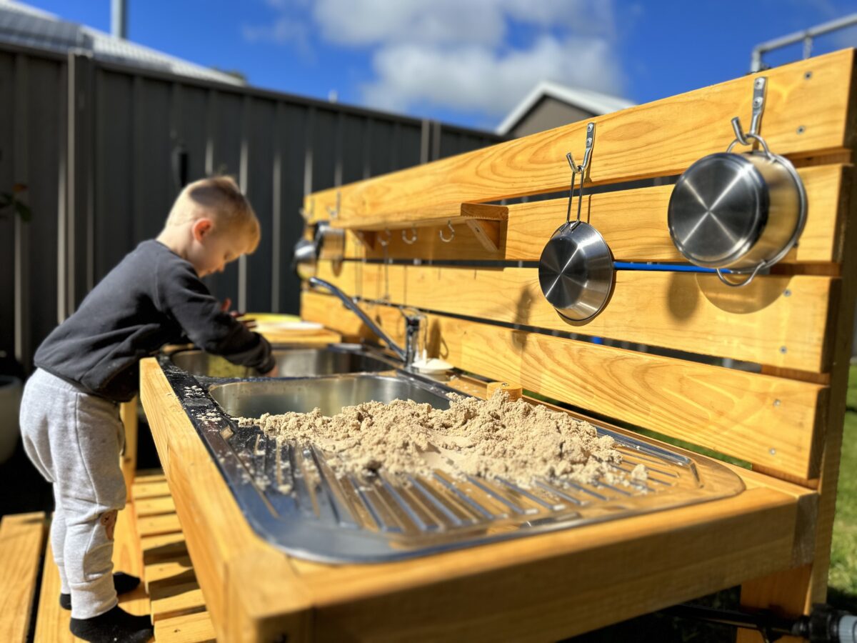 Mud Kitchens by Jack – Product Review