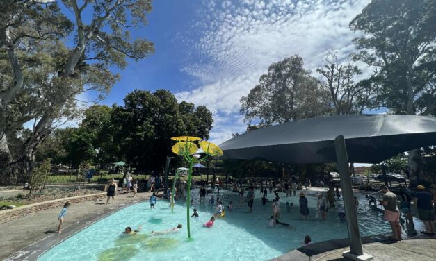 Tusmore Park Wading Pool